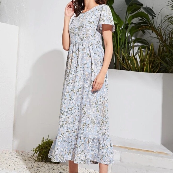 Ruffle hem ditsy floral dress - Picture 4 of 5